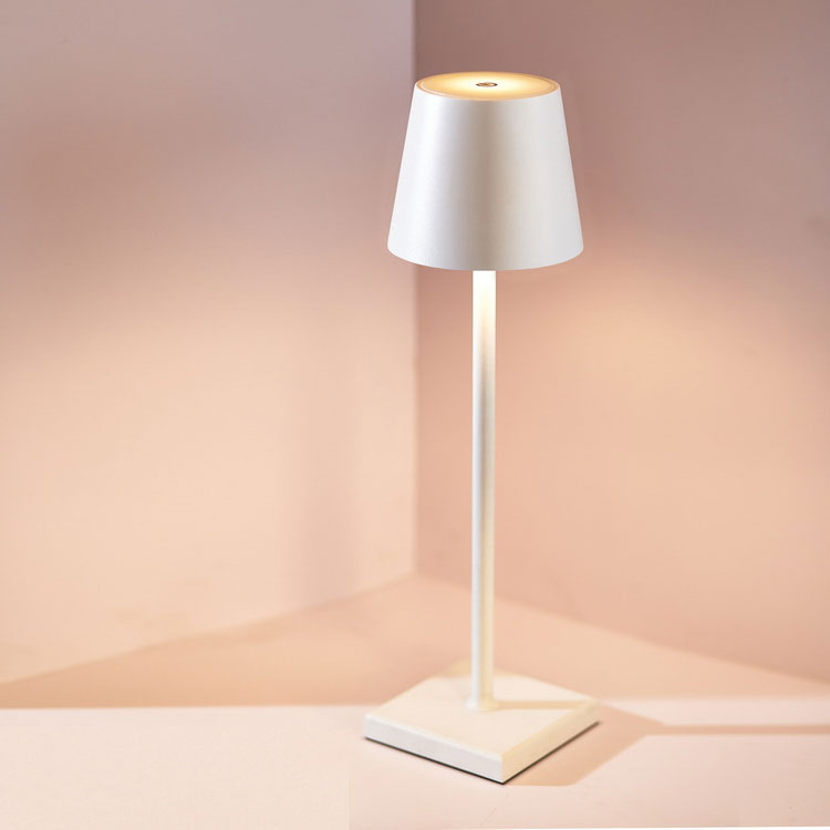 AuraLamp - Elegant and Wireless Minimalist Lighting